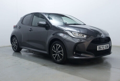 Toyota Yaris 1.5 Yaris Design HEV CVT 5dr