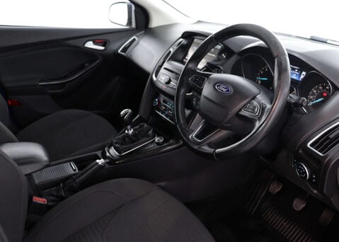 Ford Focus 1.5 Focus Titanium 5dr 38