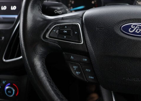 Ford Focus 1.5 Focus Titanium 5dr 33
