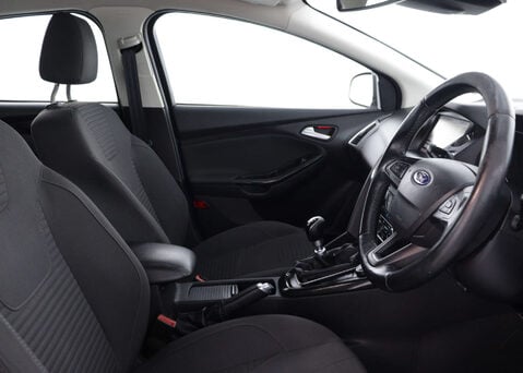 Ford Focus 1.5 Focus Titanium 5dr 39