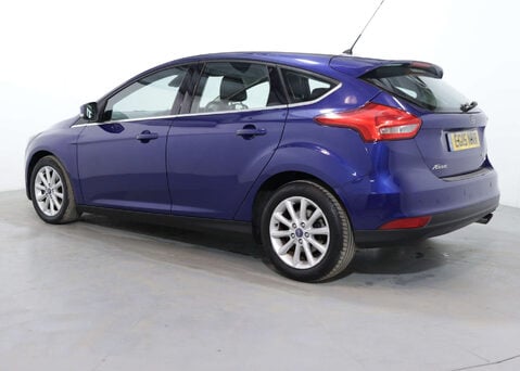 Ford Focus 1.5 Focus Titanium 5dr 10