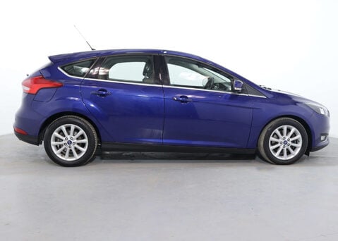 Ford Focus 1.5 Focus Titanium 5dr 13