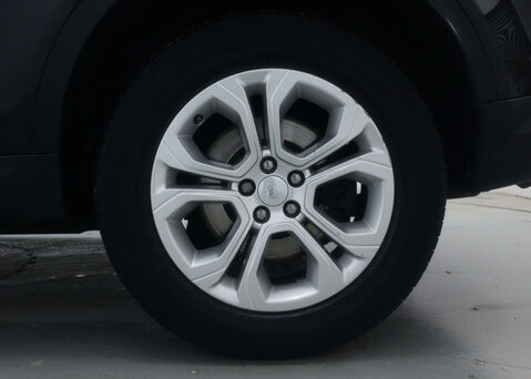 Land Rover Discovery Sport 2.0 Discovery Sport S D Auto 4WD 5dr 14