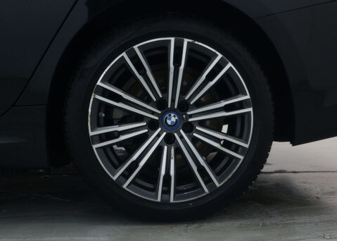 BMW 3 Series 2.0 330E M Sport Auto 5dr 16