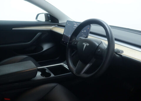 Tesla Model 3 Model 3 Standard Range + 4dr 34