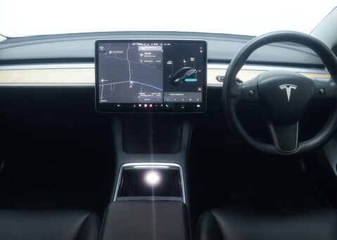 Tesla Model 3 Model 3 Standard Range + 4dr 18