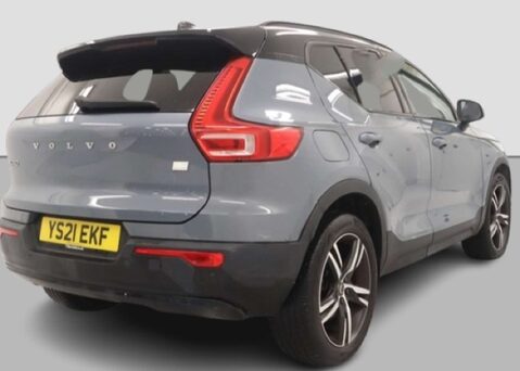 Volvo XC40 1.5 XC40 R-Design T5 Recharge Auto 5dr 8