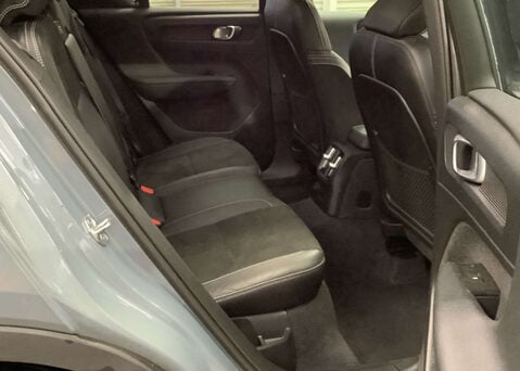 Volvo XC40 1.5 XC40 R-Design T5 Recharge Auto 5dr 11