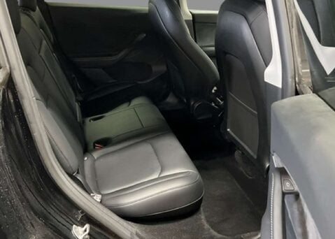 Tesla Model Y Model Y RWD 5dr 9