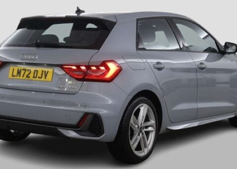 Audi A1 1.0 A1 Sportback 30 TFSI S Line Semi-Auto 5dr 8