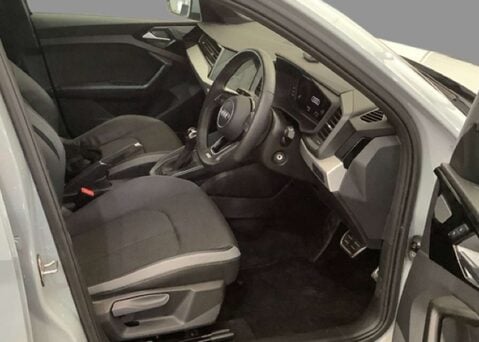 Audi A1 1.0 A1 Sportback 30 TFSI S Line Semi-Auto 5dr 11