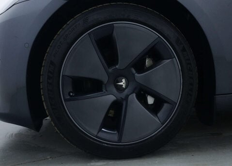 Tesla Model 3 Model 3 Long Range AWD 4WD 4dr 15