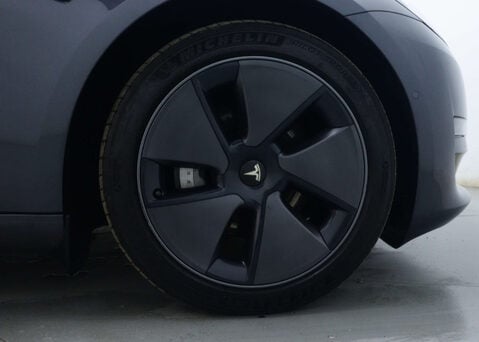 Tesla Model 3 Model 3 Long Range AWD 4WD 4dr 14