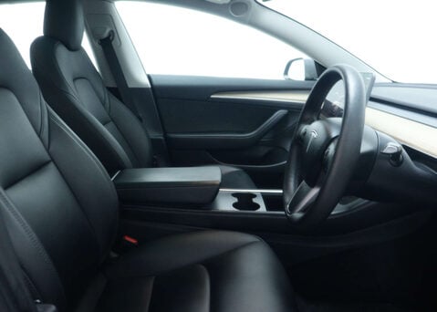 Tesla Model 3 Model 3 Long Range AWD 4WD 4dr 38