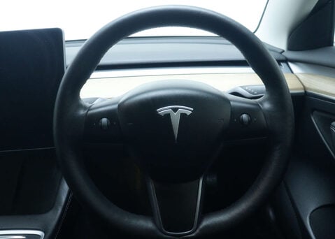 Tesla Model 3 Model 3 Long Range AWD 4WD 4dr 17