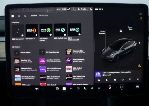 Tesla Model 3 Model 3 Long Range AWD 4WD 4dr 21