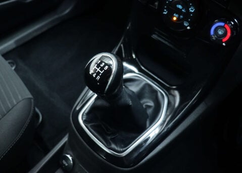 Ford Fiesta 1.2 Fiesta Zetec 3dr 27