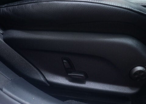 Mercedes-Benz E Class 2.0 E 200 AMG Line MHEV Auto 4dr 42