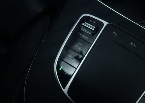 Mercedes-Benz E Class 2.0 E 200 AMG Line MHEV Auto 4dr 33