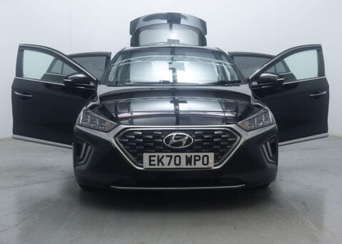 Hyundai IONIQ 1.6 IONIQ Premium SE PHEV Semi-Auto 5dr 57