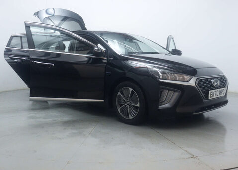 Hyundai IONIQ 1.6 IONIQ Premium SE PHEV Semi-Auto 5dr 56