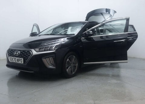 Hyundai IONIQ 1.6 IONIQ Premium SE PHEV Semi-Auto 5dr 58