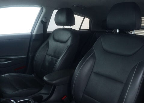 Hyundai IONIQ 1.6 IONIQ Premium SE PHEV Semi-Auto 5dr 51