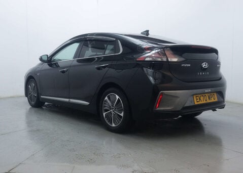 Hyundai IONIQ 1.6 IONIQ Premium SE PHEV Semi-Auto 5dr 9