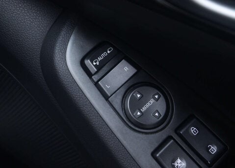 Hyundai IONIQ 1.6 IONIQ Premium SE PHEV Semi-Auto 5dr 42