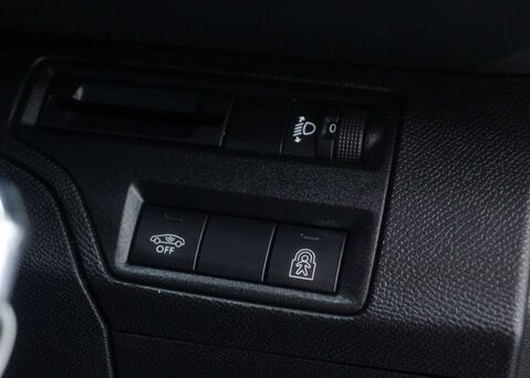 Peugeot 3008 1.5 3008 Allure Blue HDi S/S 5dr 32