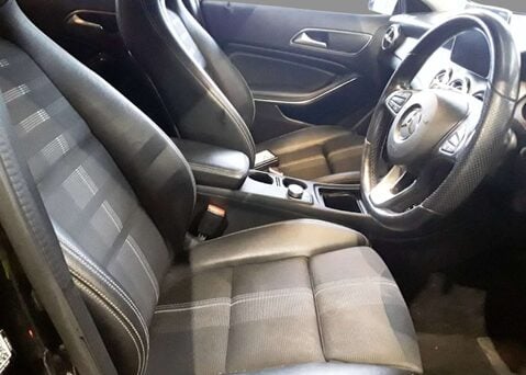 Mercedes-Benz GLA 1.6 GLA 180 Urban Edition Auto 5dr 9