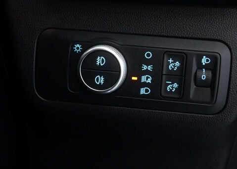 Ford Kuga 2.0 Kuga Titanium EcoBlue 4x4 Auto 4WD 5dr 38