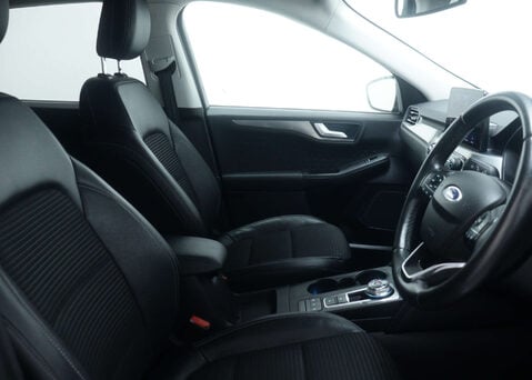 Ford Kuga 2.0 Kuga Titanium EcoBlue 4x4 Auto 4WD 5dr 42