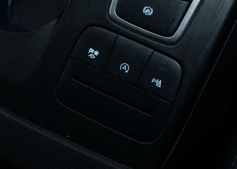 Ford Kuga 2.0 Kuga Titanium EcoBlue 4x4 Auto 4WD 5dr 31