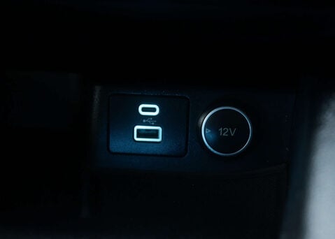 Ford Kuga 2.0 Kuga Titanium EcoBlue 4x4 Auto 4WD 5dr 30