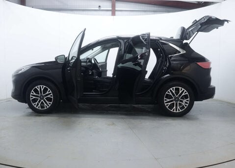 Ford Kuga 2.0 Kuga Titanium EcoBlue 4x4 Auto 4WD 5dr 55