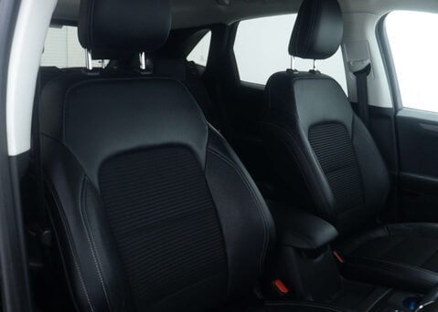 Ford Kuga 2.0 Kuga Titanium EcoBlue 4x4 Auto 4WD 5dr 43