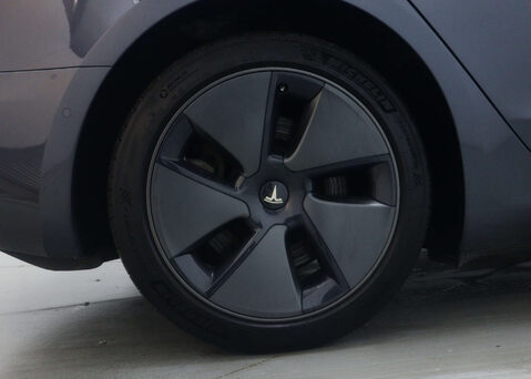 Tesla Model 3 Model 3 Long Range AWD 4WD 4dr 12