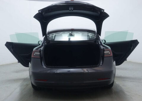 Tesla Model 3 Model 3 Long Range AWD 4WD 4dr 52