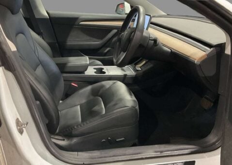 Tesla Model 3 Model 3 Long Range AWD 4WD 4dr 9