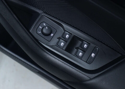 Skoda Octavia 1.0 Octavia SE Technology TSi E-Tech Semi-Auto 5dr 35