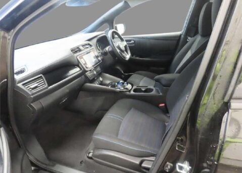 Nissan LEAF Leaf N-Connecta 5dr 9