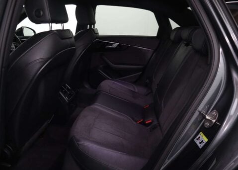 Audi A4 2.0 A4 S Line Black Edition 35 TFSI Semi-Auto 4dr 10