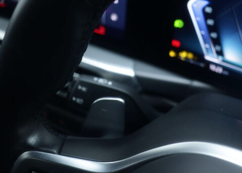 BMW 3 Series 2.0 330E M Sport Auto 4dr 38