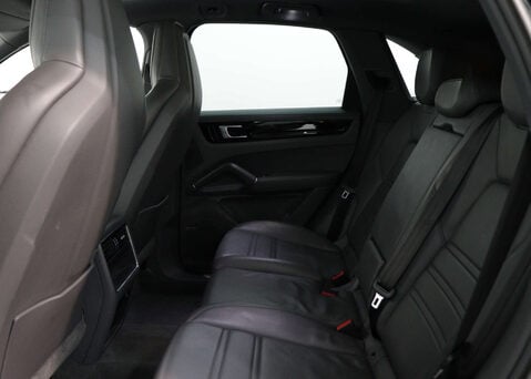 Porsche Cayenne 2.9 Cayenne V6 S Auto 4WD 5dr 45