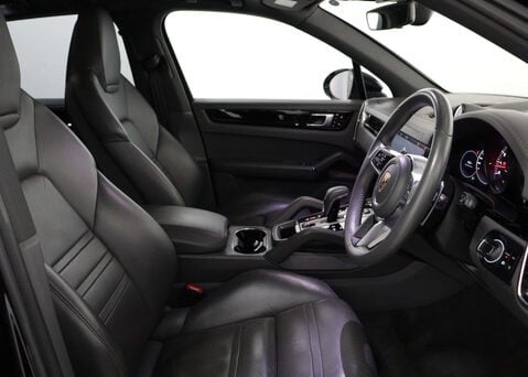 Porsche Cayenne 2.9 Cayenne V6 S Auto 4WD 5dr 35