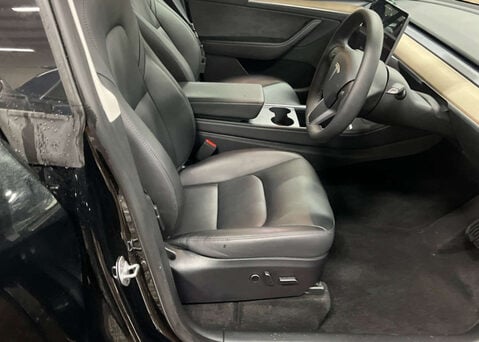 Tesla Model Y Model Y Long Range AWD 4WD 5dr 10