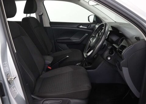 Volkswagen T-Cross 1.0 T-Cross SE TSi Semi-Auto 5dr 9