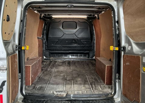 Ford Transit Custom 2.0 Transit Custom 300 Limited EcoBlue Auto 10