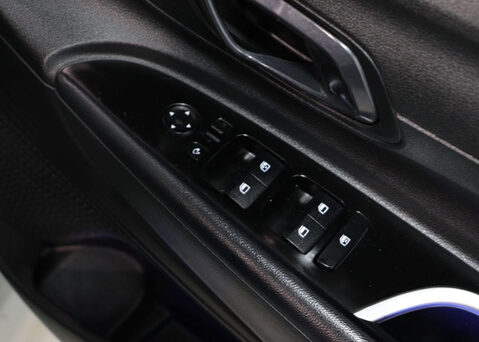 Hyundai i20 1.0 i20 Premium MHEV TGDi Auto 5dr 32